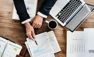 دورات تدريبية في صناعة مستحضرات التجميل