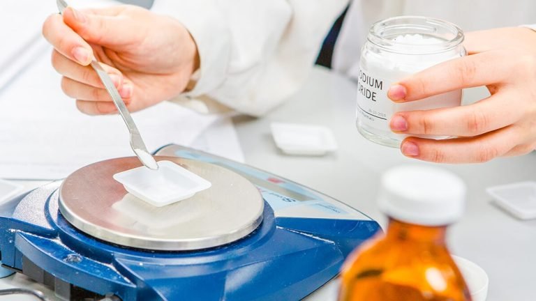 دبلومة التركيبات التجميلية