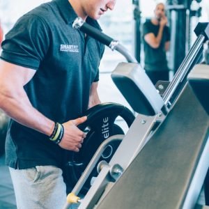 في 10 خطوات.. كيف تصبح مدرب لياقة بدنية معتمد 2026؟