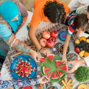 الأكل الصحي في رمضان 2026 لتجنب مشاكل المعدة