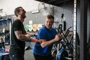 كيف تكون مدرب جيم؟