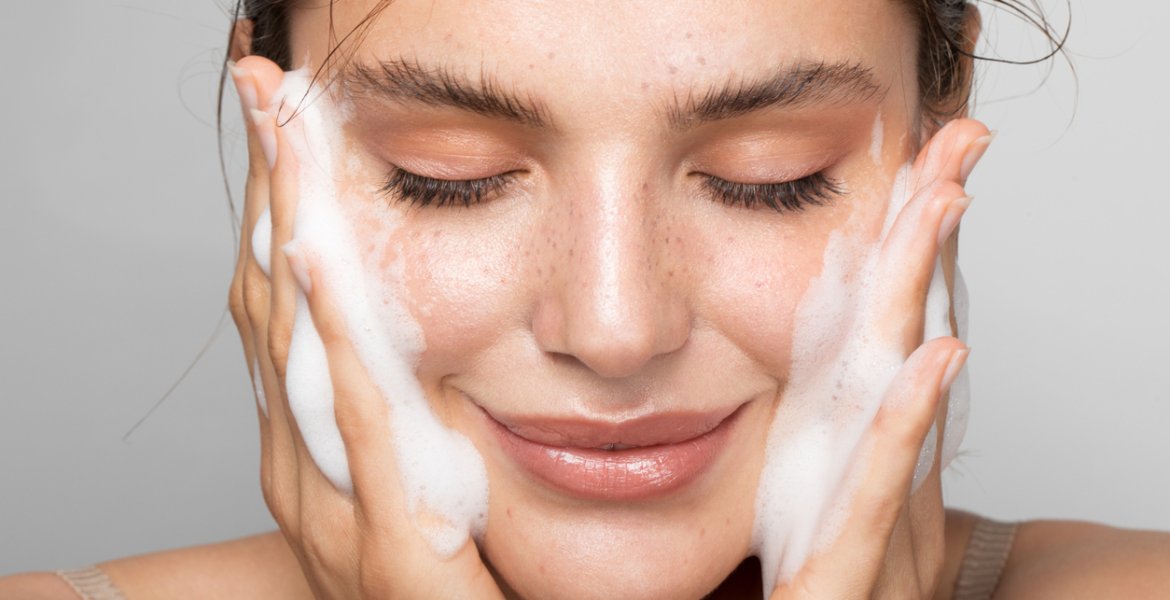 تخصص العناية بالبشرة تخصص العناية بالبشرة