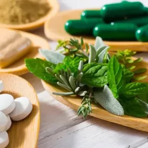 دراسة الطب البديل في الإمارات عن بعد 2026 بشهادة معتمدة