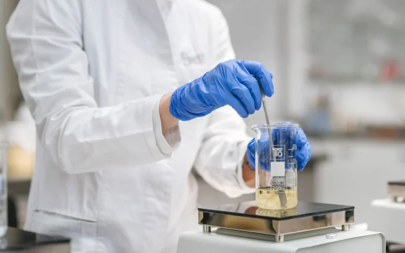 دبلومة التركيبات التجميلية